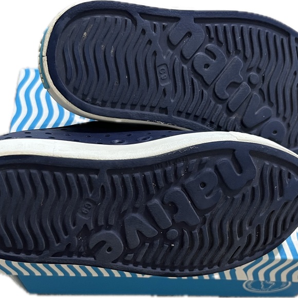 Native Jefferson - Navy - Picture 7 of 7